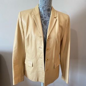 Vintage Walter Leder Women’s Leather Jacket Tan.